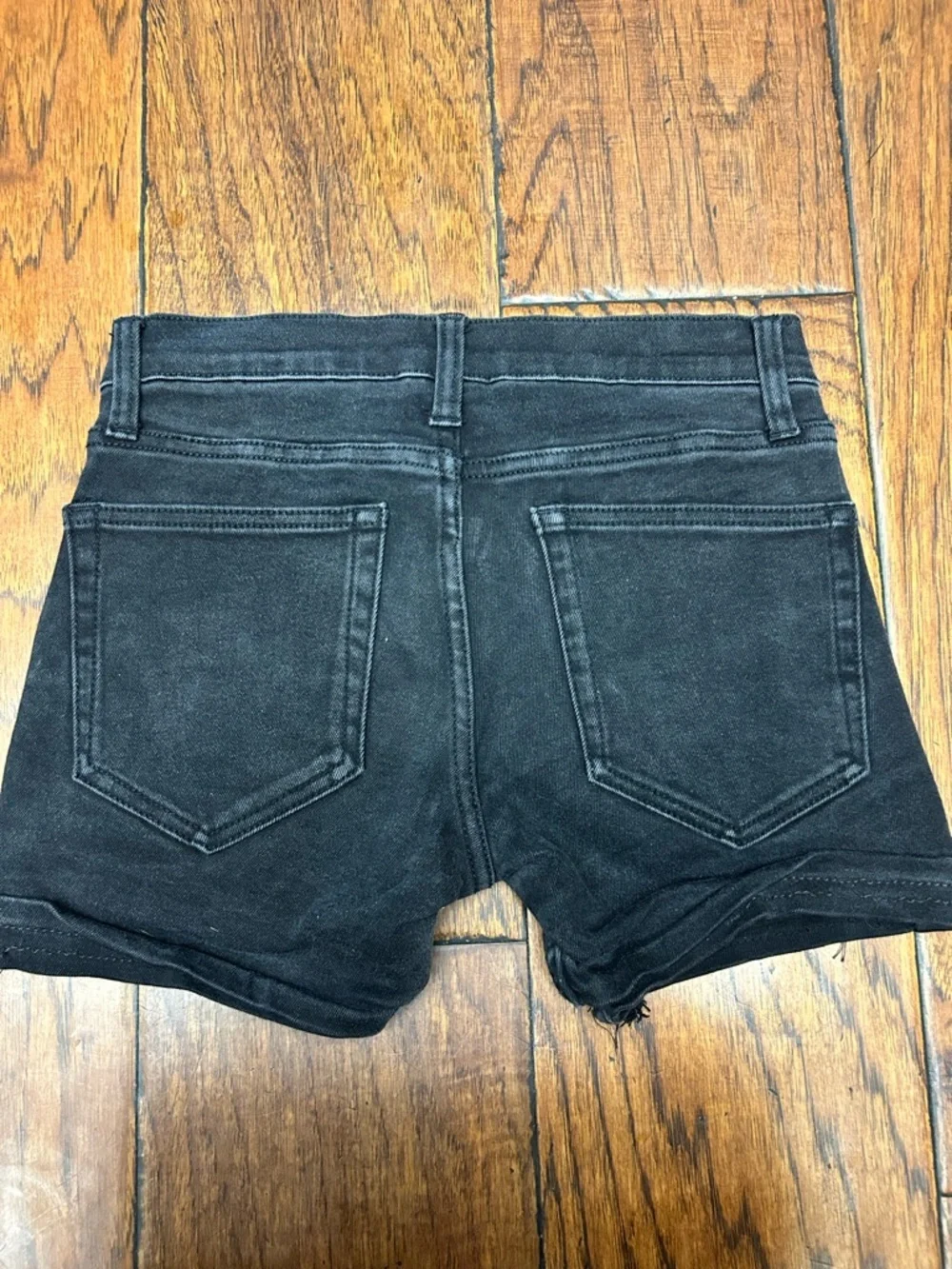 Hot Topic Black Zipper-Accent Denim moto Shorts - Picture 5 of 7